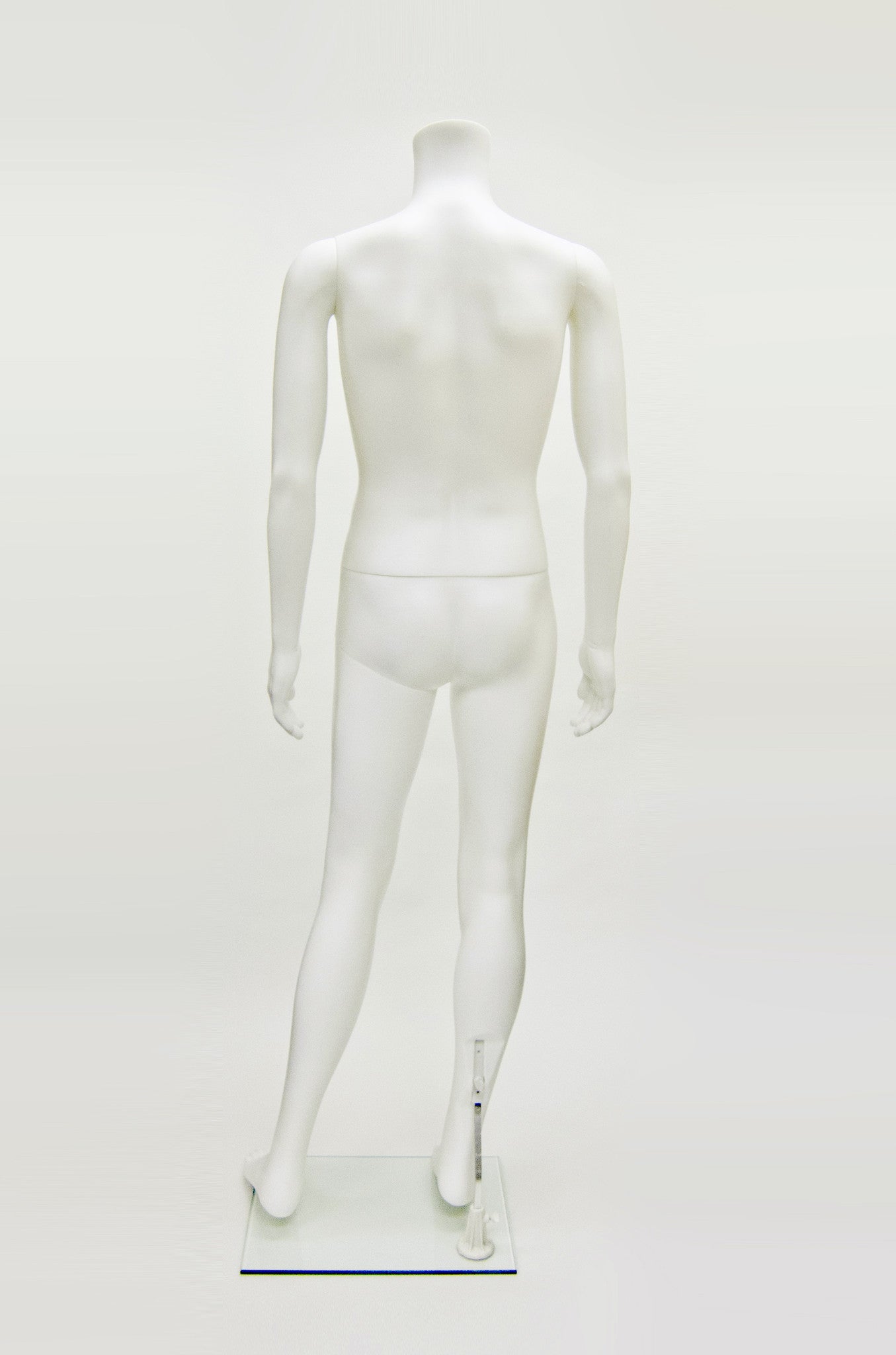 Male Mannquin Back