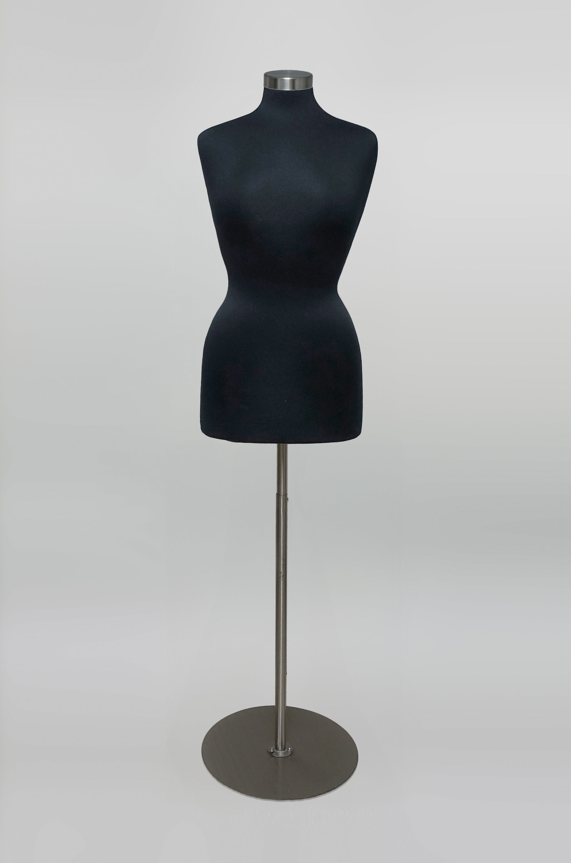 Female Dress Form Rental - Chicago Collective Women's Edition / Size 6 Cream Cover / Oak Wood Female Dress Form Rental - Chicago Collective Women's Edition / Size 6 Cream Cover / Oak Wood